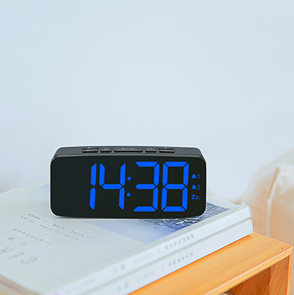 Digital Alarm Clock Electronic Alarm Clock Digital Radio Clock, Multifunctional FM/AM Digital Alarm Clock with Night Light Function, Snooze dimmer Function Double Alarm